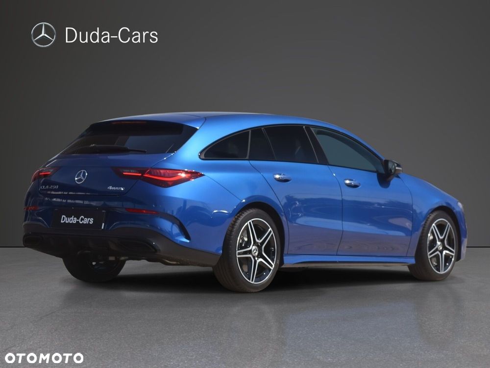 Mercedes-Benz CLA 250 4-Matic AMG Line 7G-DCT - 3