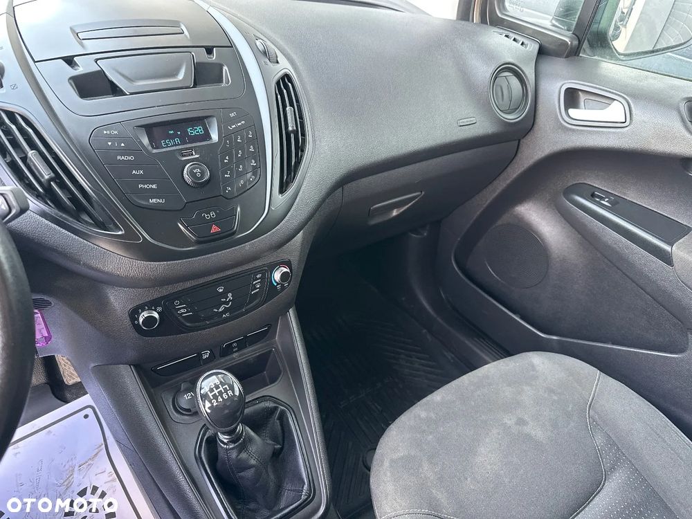 Ford TRANSIT CONNECT - 21
