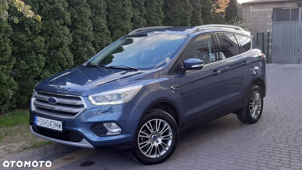 Ford Kuga 1.5 EcoBoost 2x4 Titanium - 2