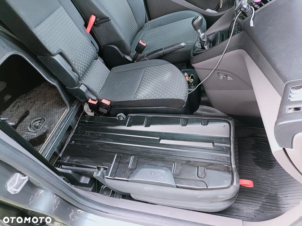 Ford Transit Connect - 8