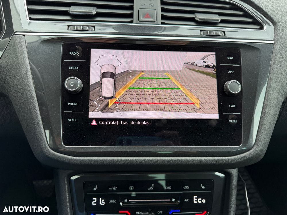Volkswagen Tiguan - 10