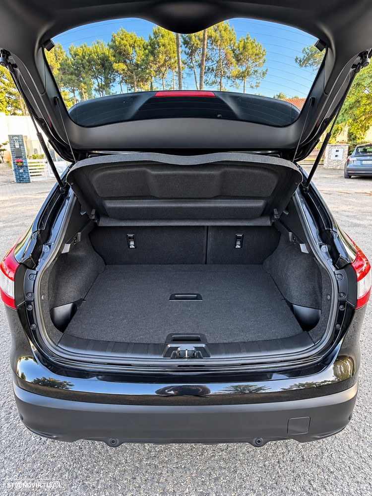 Nissan Qashqai 1.5 dCi N-Connecta Led - 16