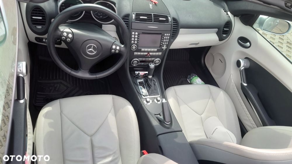 Mercedes-Benz SLK - 11