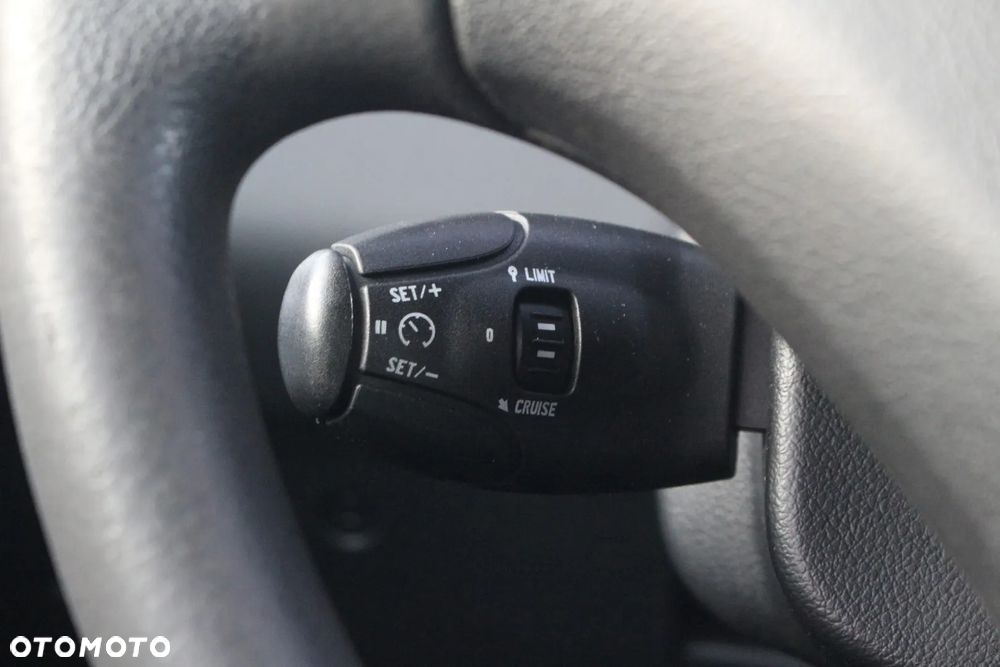 Peugeot 308 1.6 HDi Access - 33