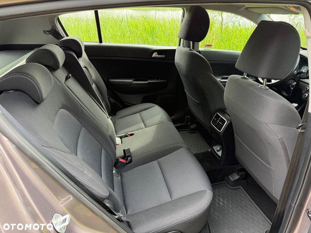 Kia Sportage 1.6 CRDI AWD VISION - 10