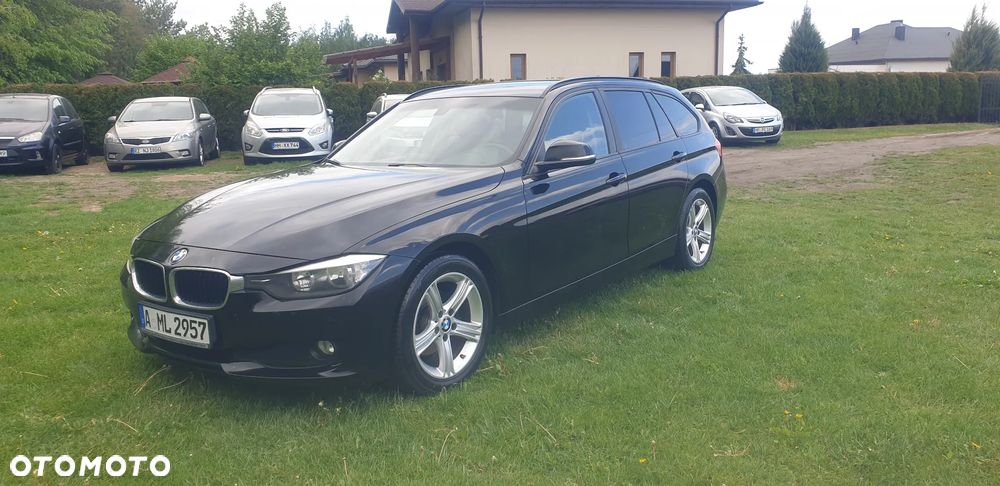 BMW Seria 3 318d Blue Performance Luxury Line - 4