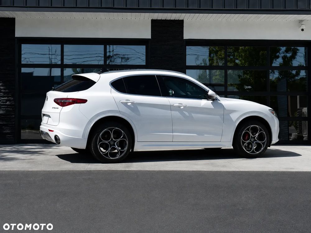 Alfa Romeo Stelvio 2.0 Turbo Veloce TI Q4 - 8