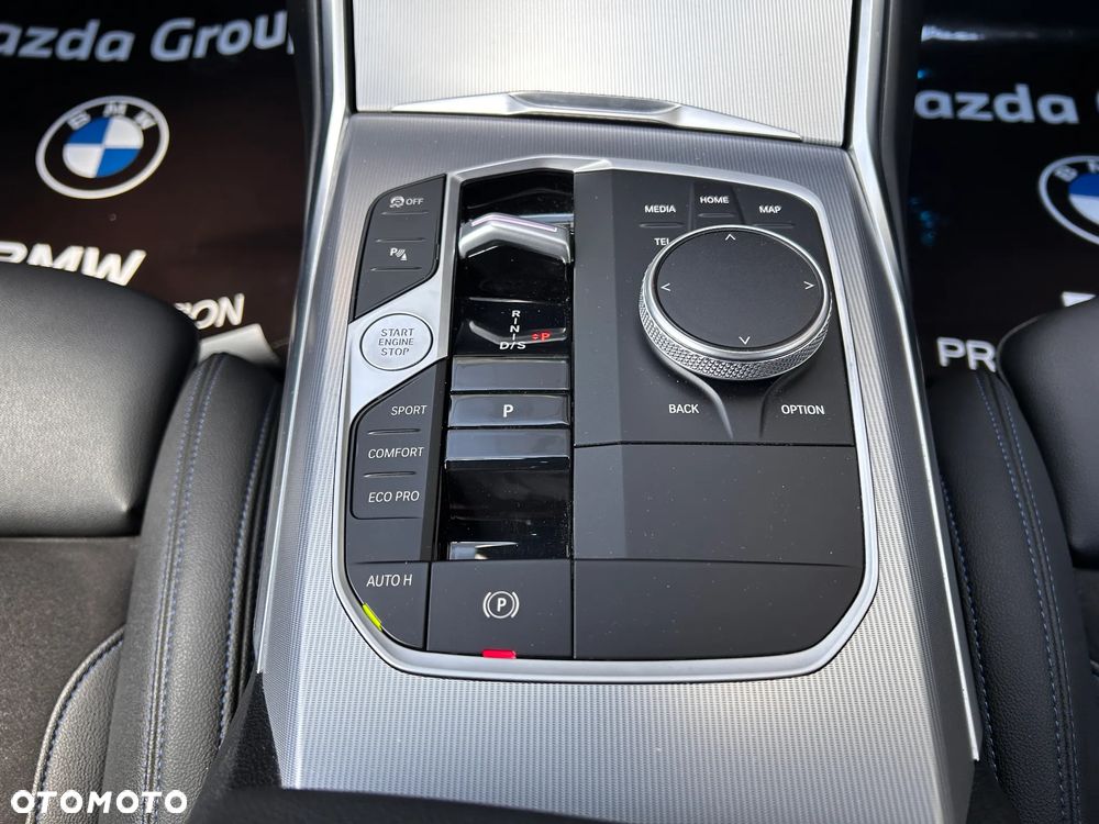 BMW Seria 3 320d xDrive M Sport sport - 32