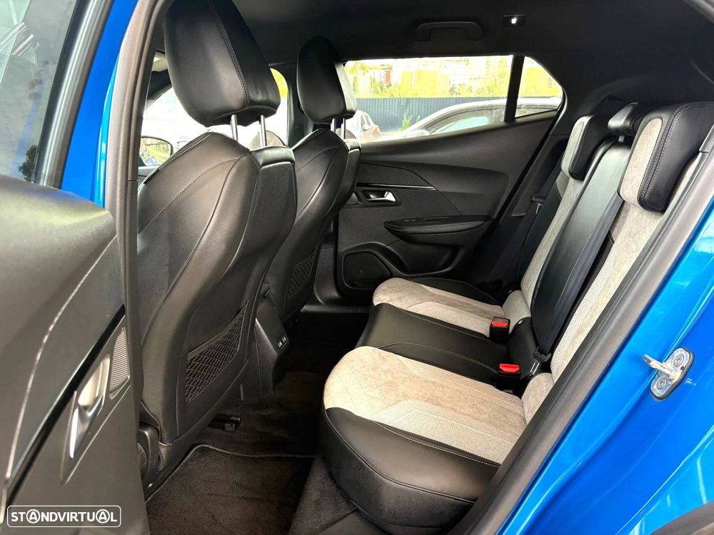 Peugeot e-2008 50 kWh GT Line - 27