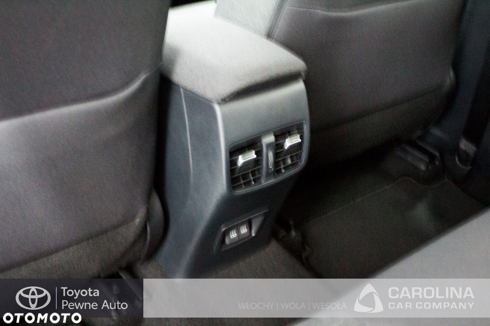 Toyota Corolla - 12