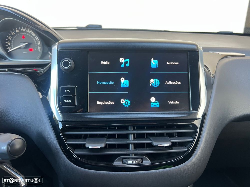 Peugeot 208 1.2 PureTech Signature - 8