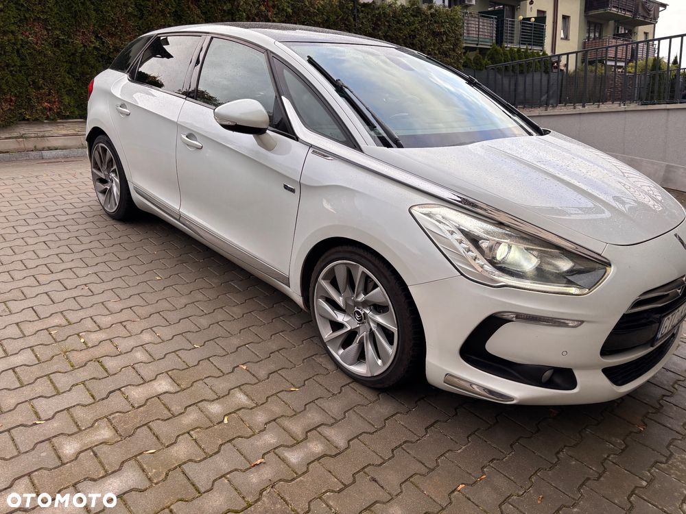 Citroën DS5 HDi 165 SoChic - 12
