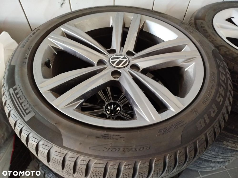Volkswagen Arteon 2.0 TDI SCR 4Motion DSG R-Line - 32