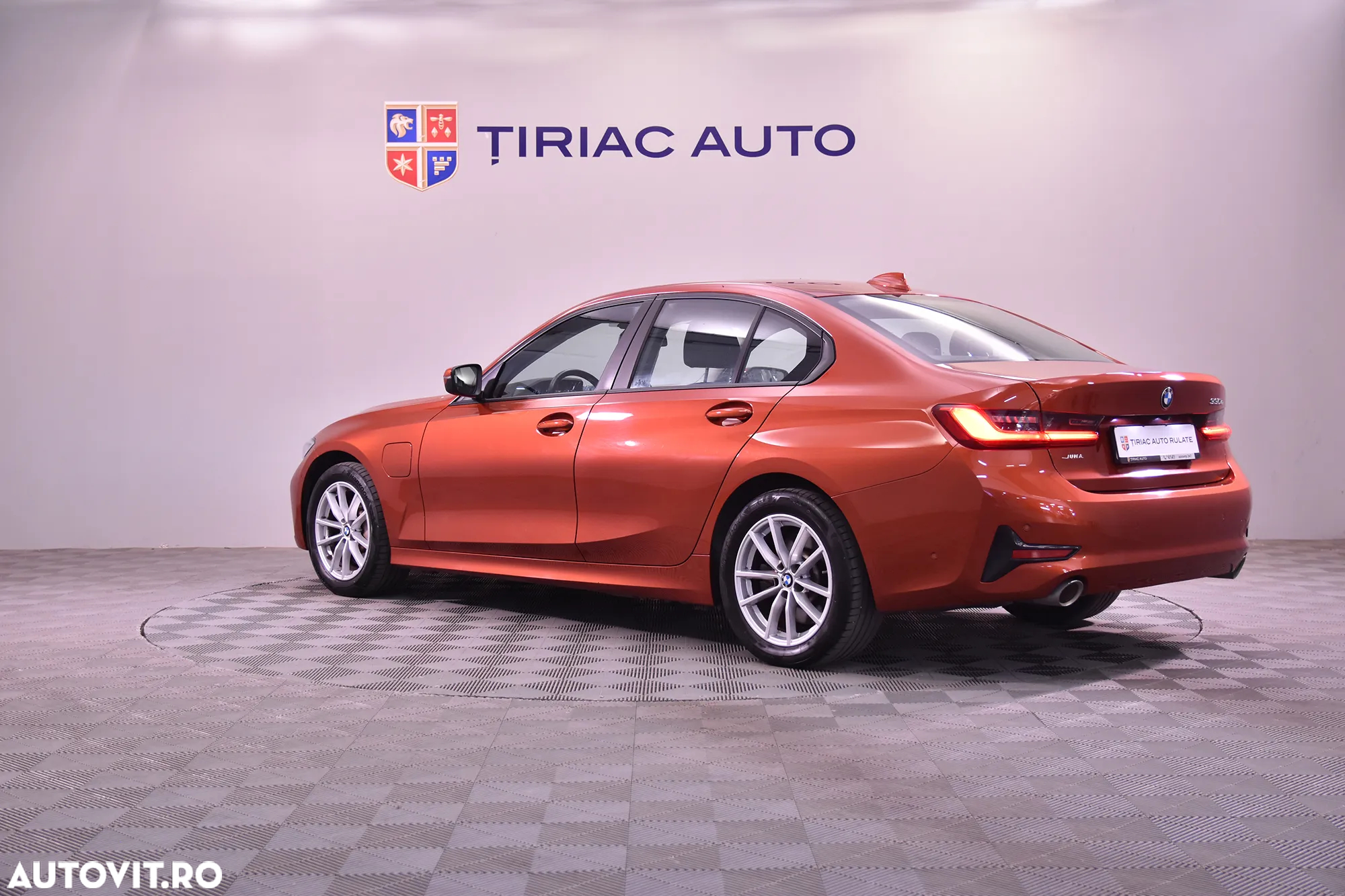 BMW Seria 3 330e AT PHEV - 3
