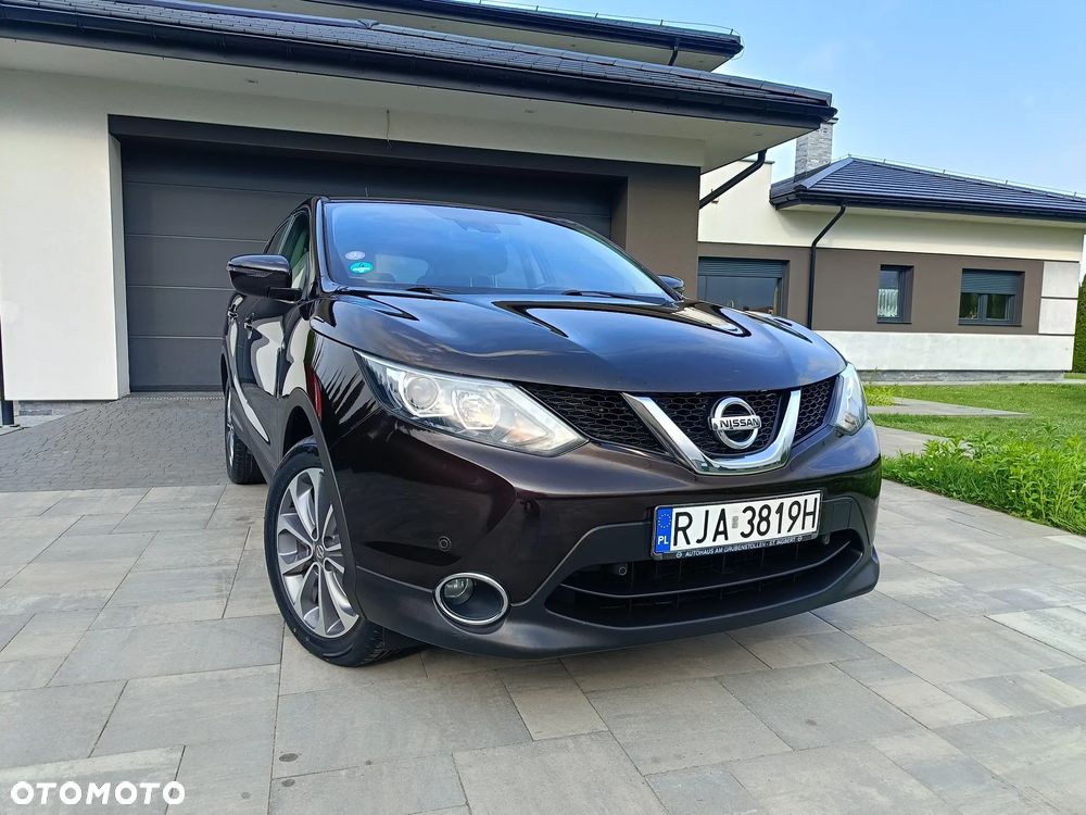 Nissan Qashqai 1.6 DIG-T 360 - 1