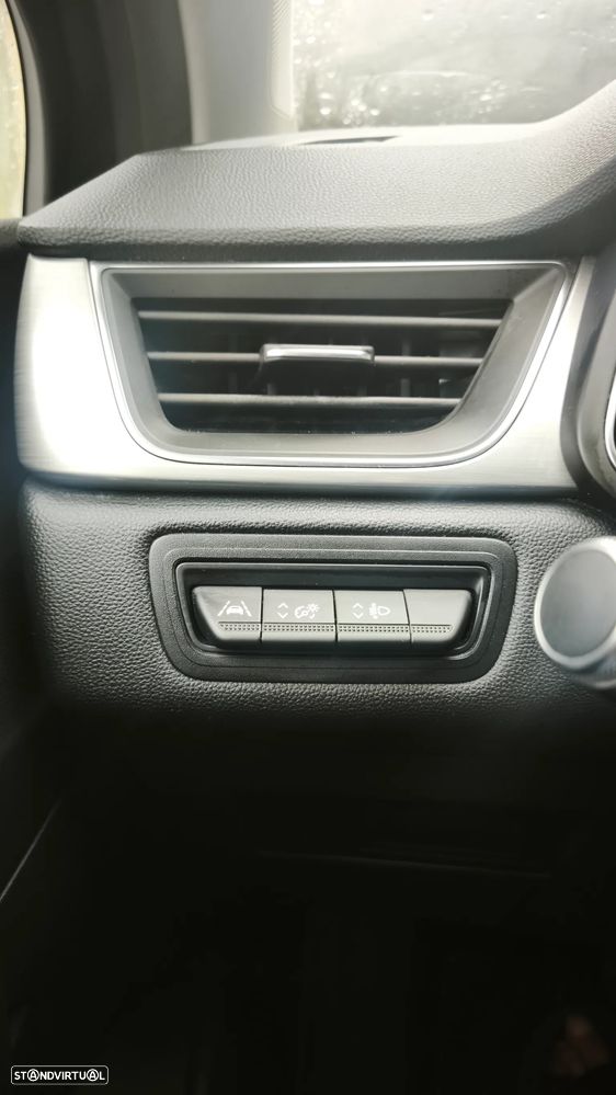 Renault Captur 1.3 TCe Exclusive EDC - 24