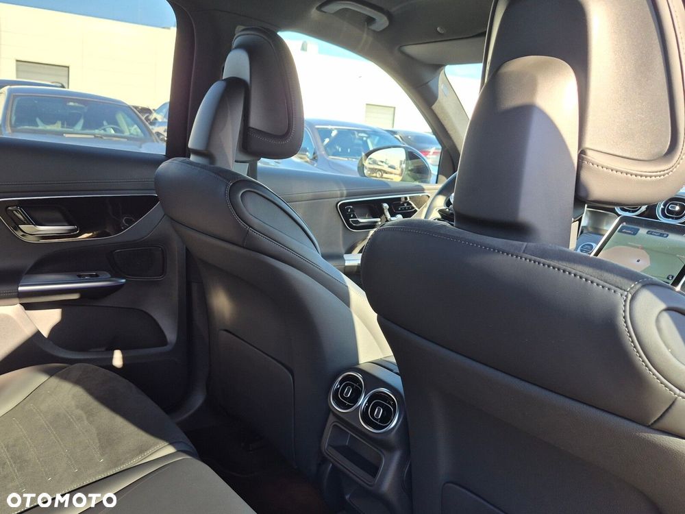 Mercedes-Benz GLC 300 d mHEV 4-Matic AMG Line - 33