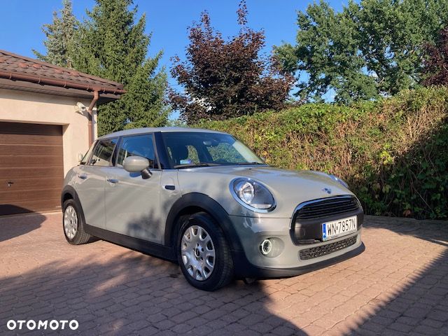 MINI Cooper Standard - 1