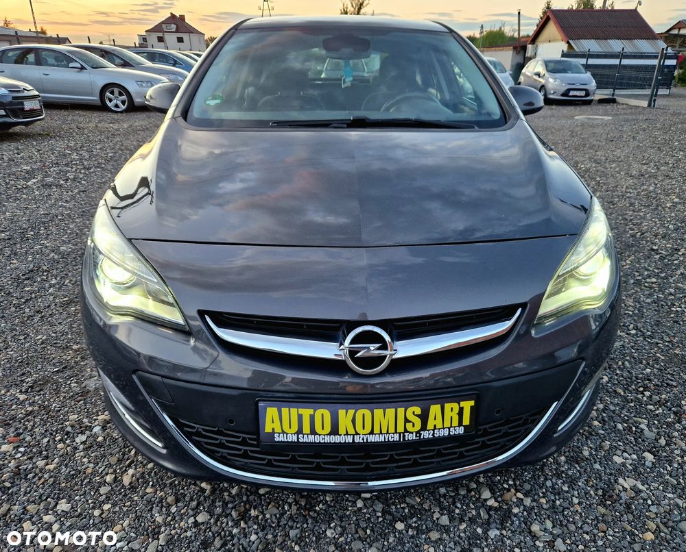 Opel Astra 1.4 Turbo Exklusiv - 3