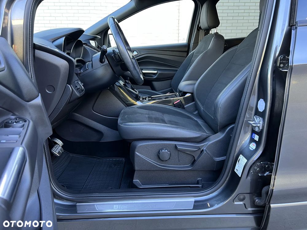 Ford Kuga 1.5 EcoBoost 4x4 ST-Line - 28