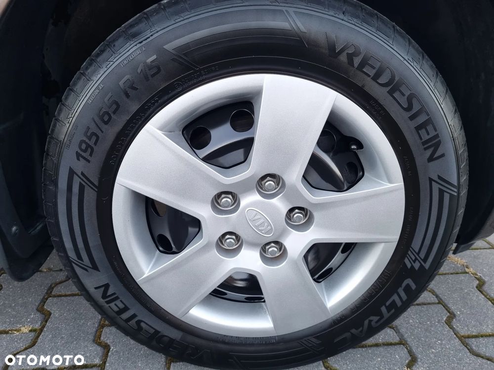 Kia Venga 1.4 M - 25