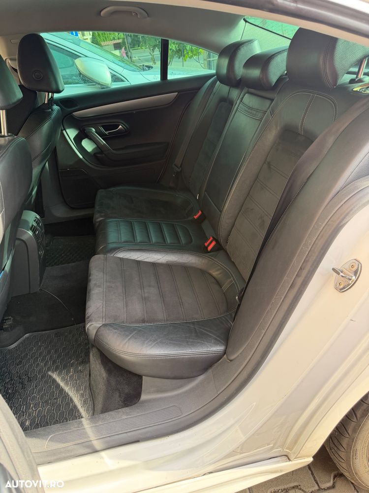 Volkswagen Passat 2.0TDI Highline DPF 4Motion - 18