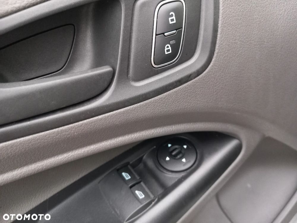 Ford Transit Connect - 22