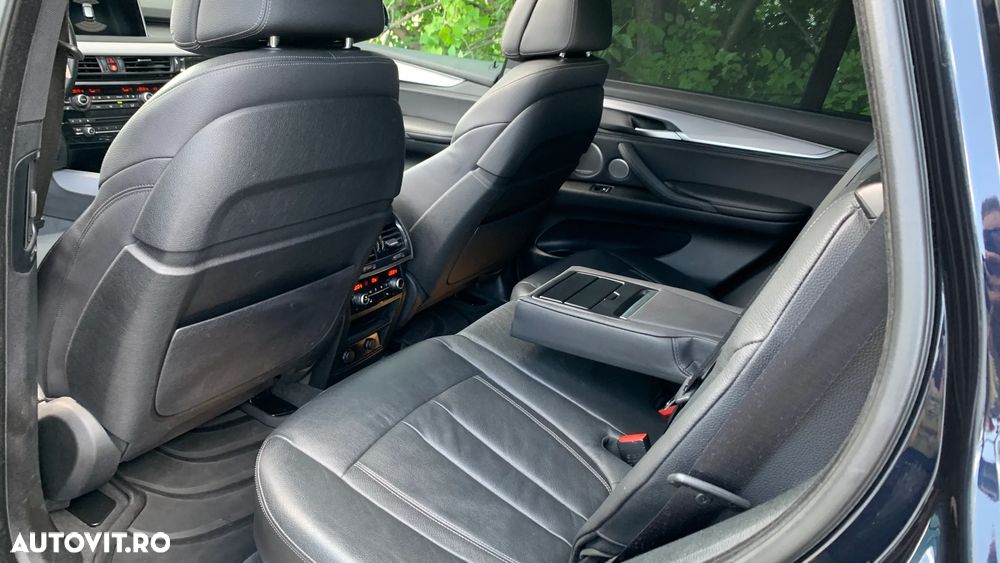 BMW X5 M M50d - 16