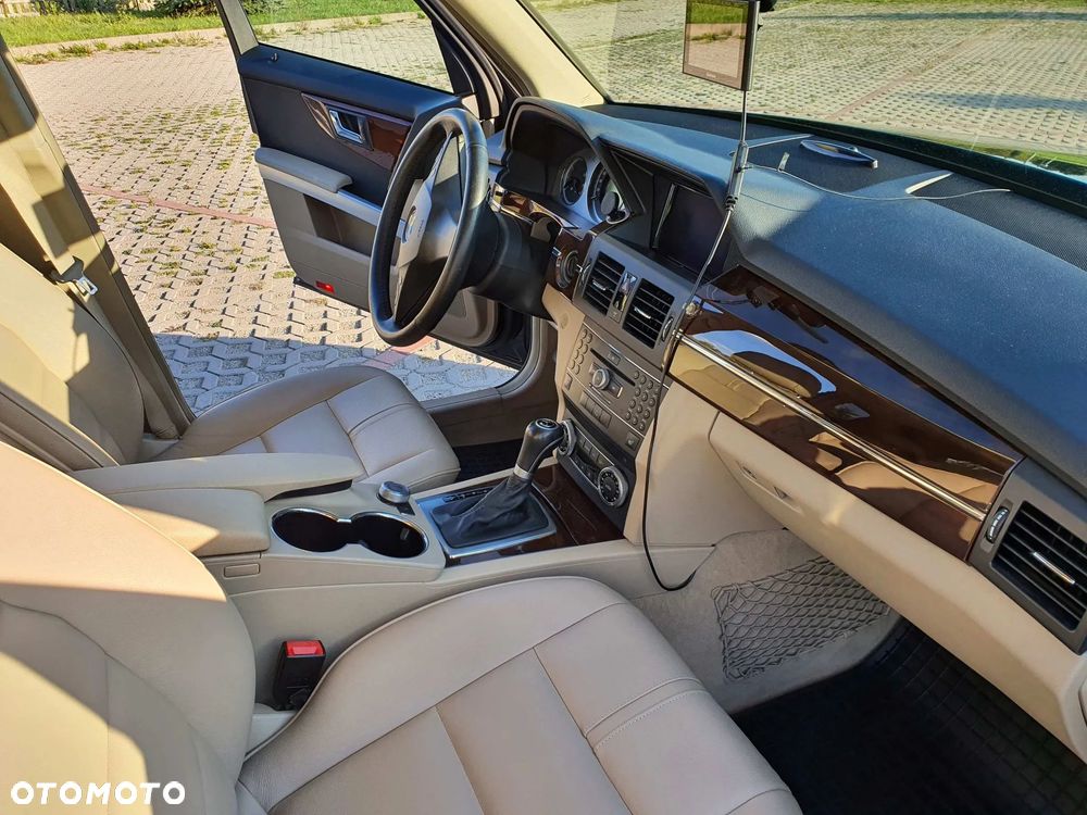 Mercedes-Benz GLK - 10
