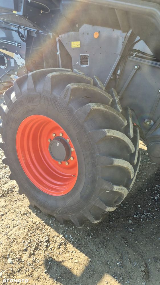 Claas Lexion 780TT z hederem - 10