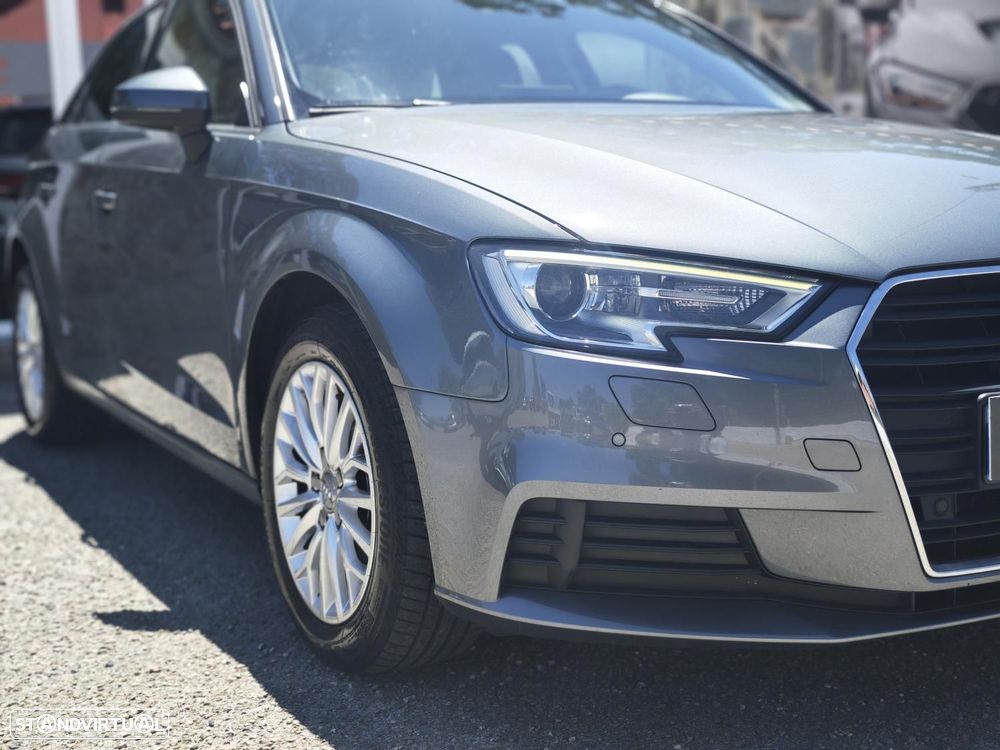 Audi A3 Sportback 1.6 TDI Design - 11