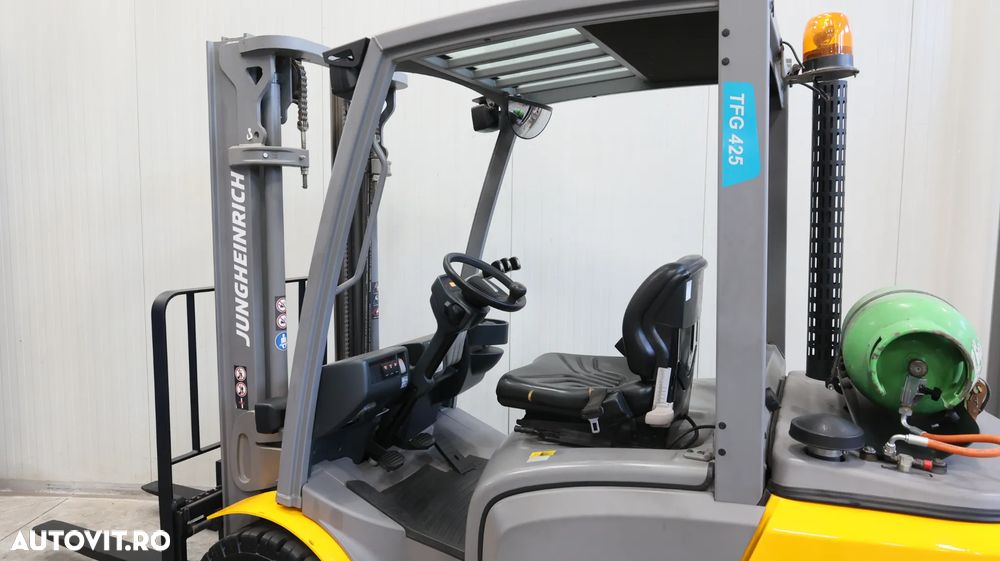Jungheinrich TFG 425 - 9