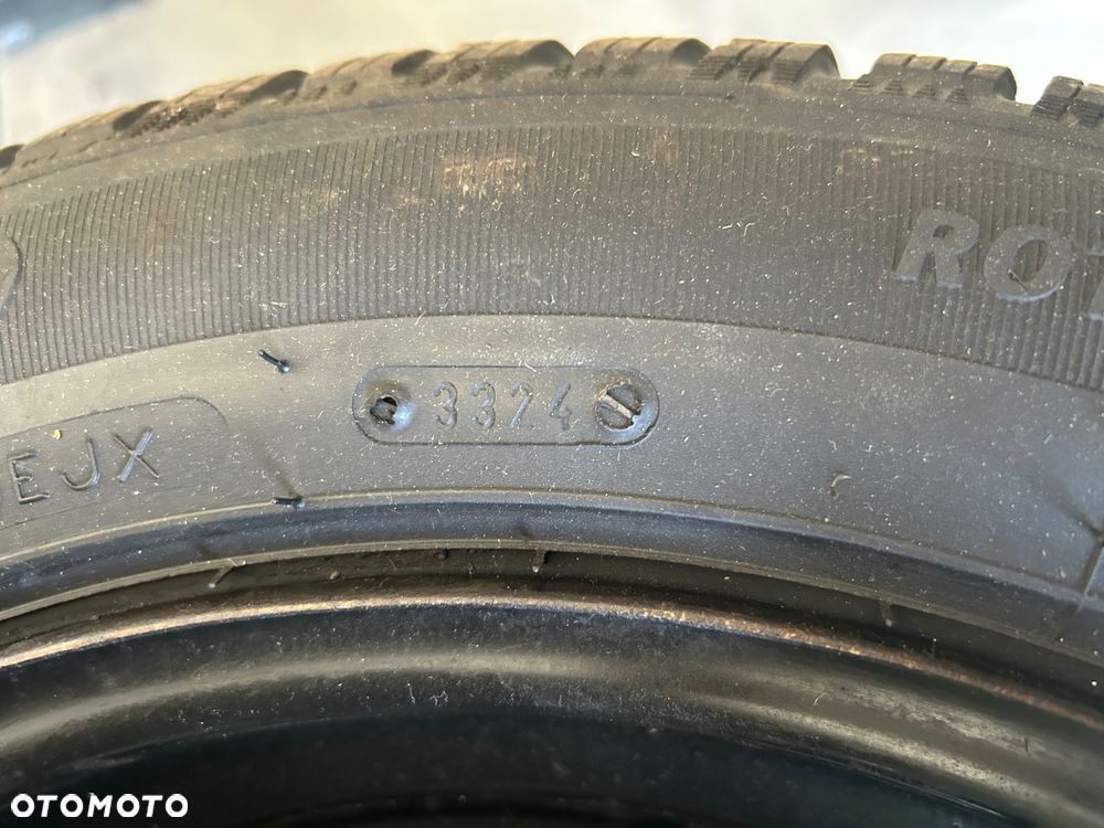 Peugeot 2008 1.6 e-HDi Allure S&S - 21