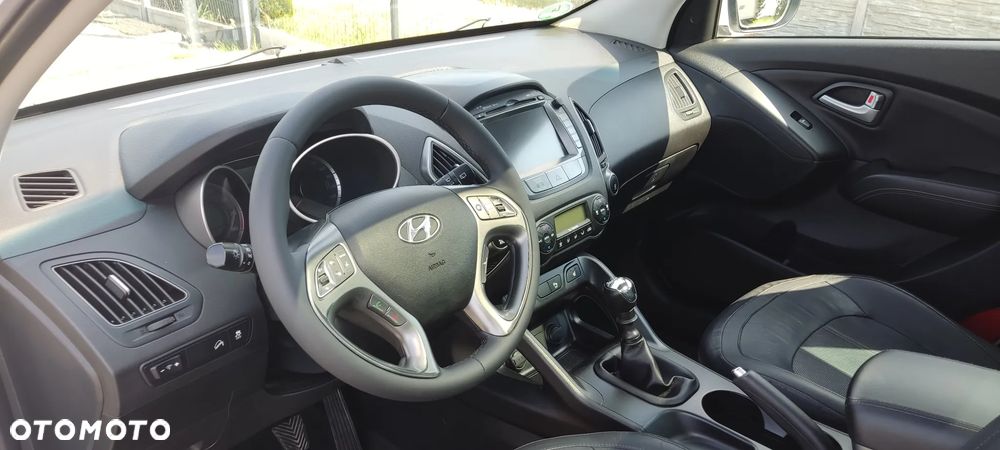 Hyundai ix35 blue 1.6 2WD Finale Gold - 10