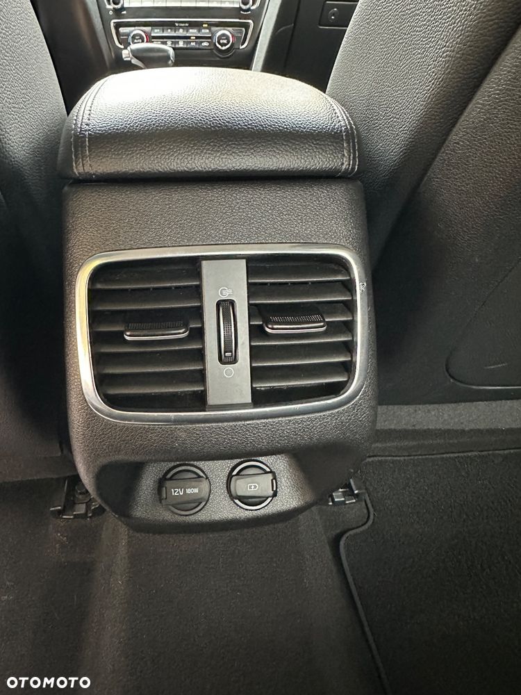 Kia Optima Plug-in Hybrid - 26