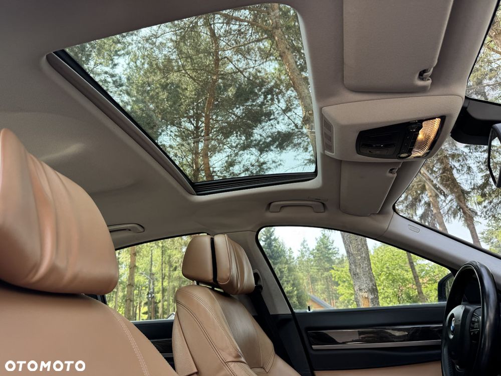 BMW Seria 7 740d xDrive Edition Exclusive - 40