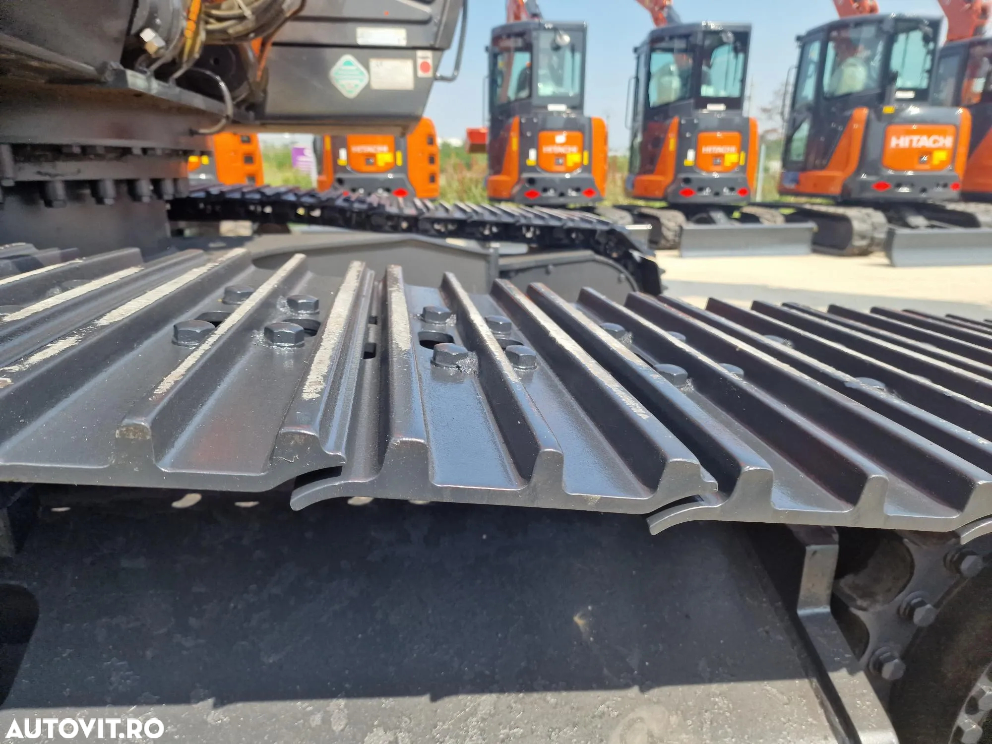 Hitachi ZX250LCN-6, 27,1t, 10.139h, cupa NOUA 1,55mc-76.900 EUR+Tva, gresare automata, Instalatia hdr de picon, inst hidr rotire atasament, lant 80%, camera spate si lateral, pregatire 3D, SUPER INTRETINUT-posibilitate leasing-PROMOTIE 76900 EUR+Tva - 34