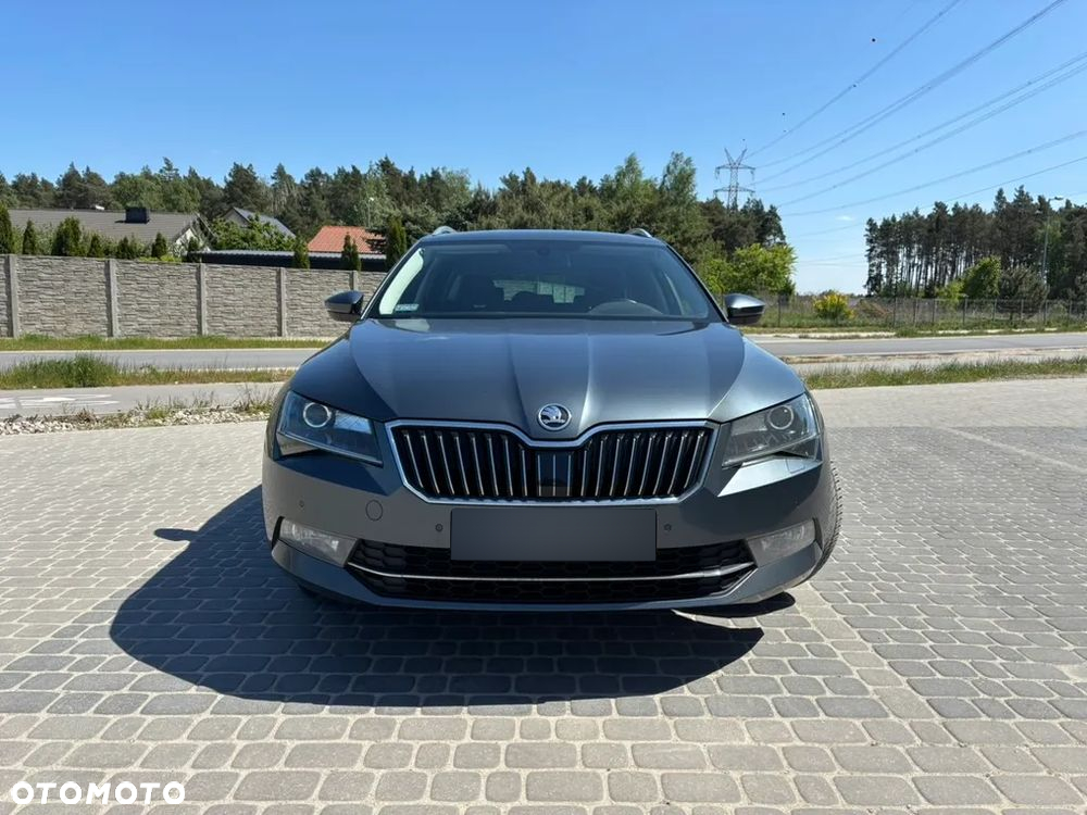 Skoda Superb 2.0 TDI Ambition - 3