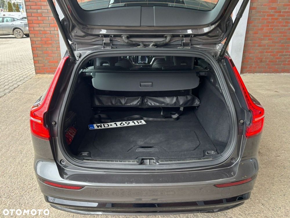 Volvo V60 B4 B Plus Dark - 5