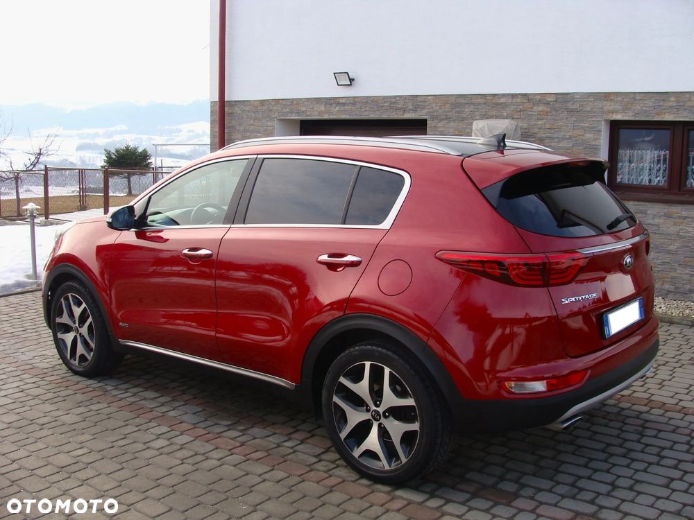Kia Sportage 2,0 CRDI AWD GT Line - 4