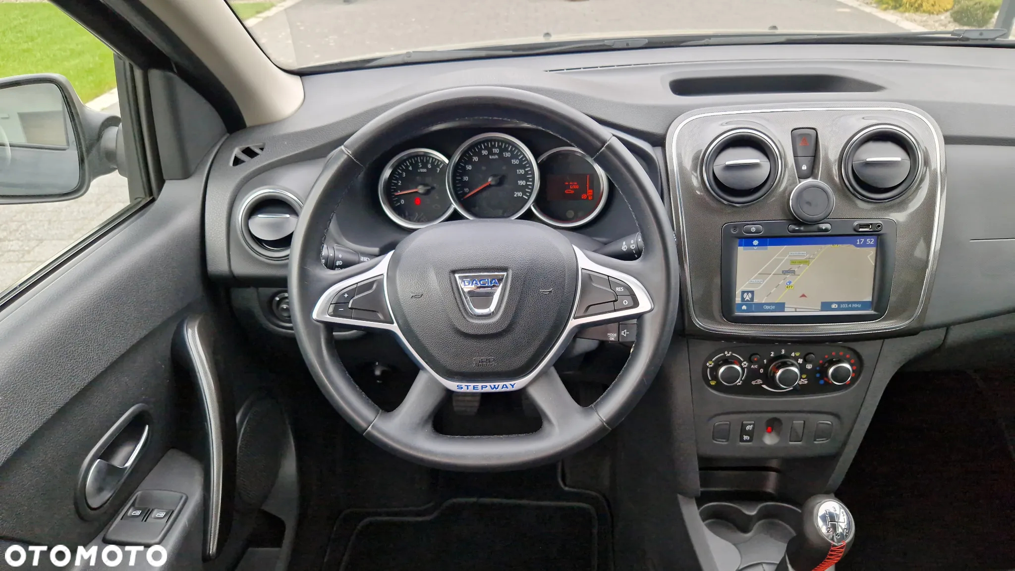 Dacia Sandero Stepway 0.9 TCe Laureate S&S - 16