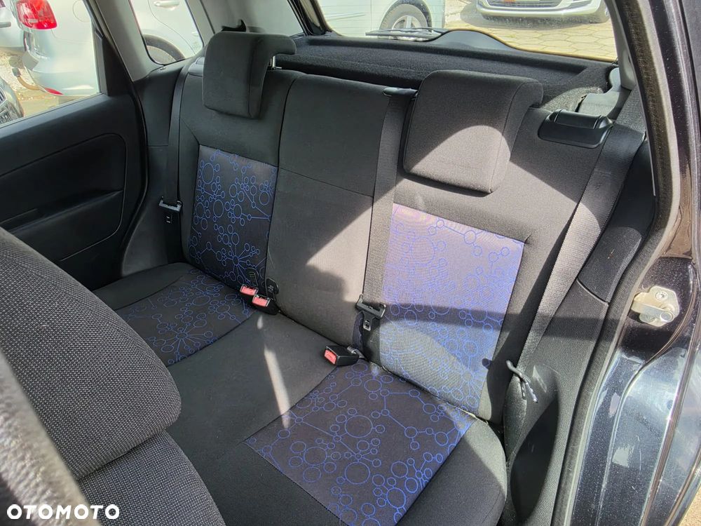 Ford Fiesta 1.4 Ghia - 14