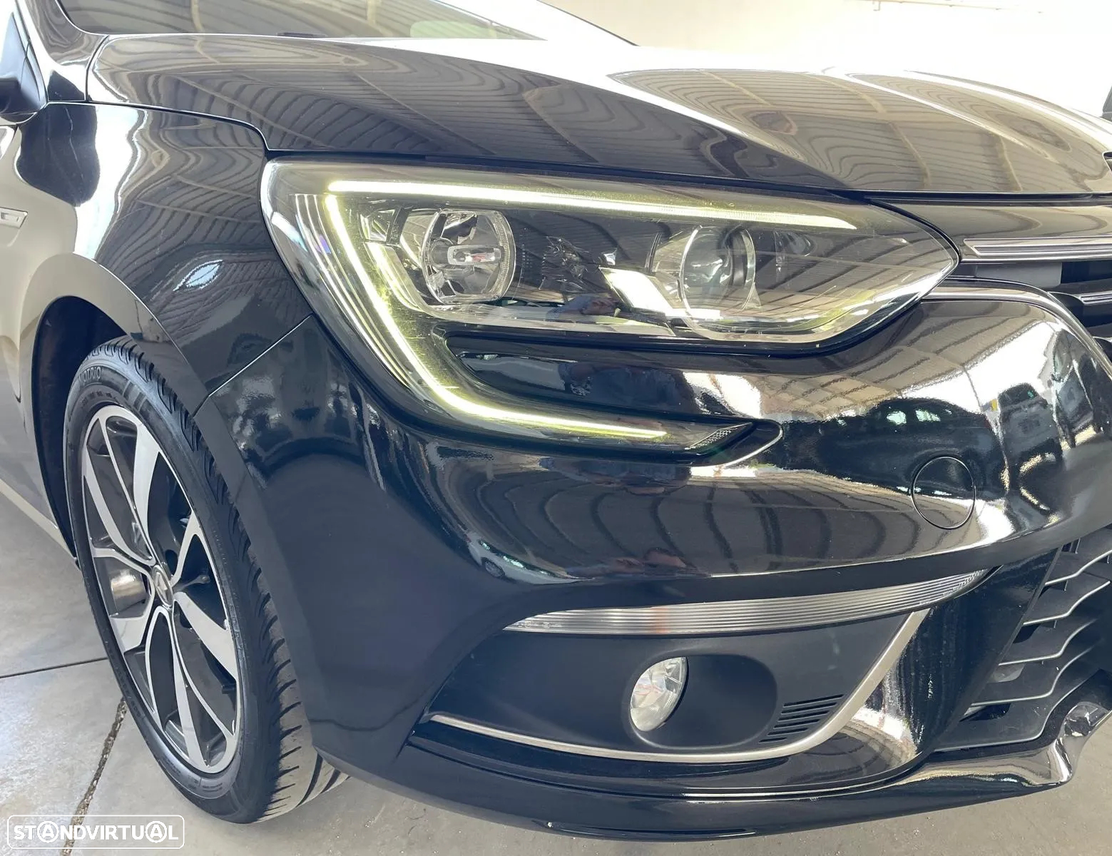 Renault Mégane ENERGY TCe 130 EDC LIMITED - 35