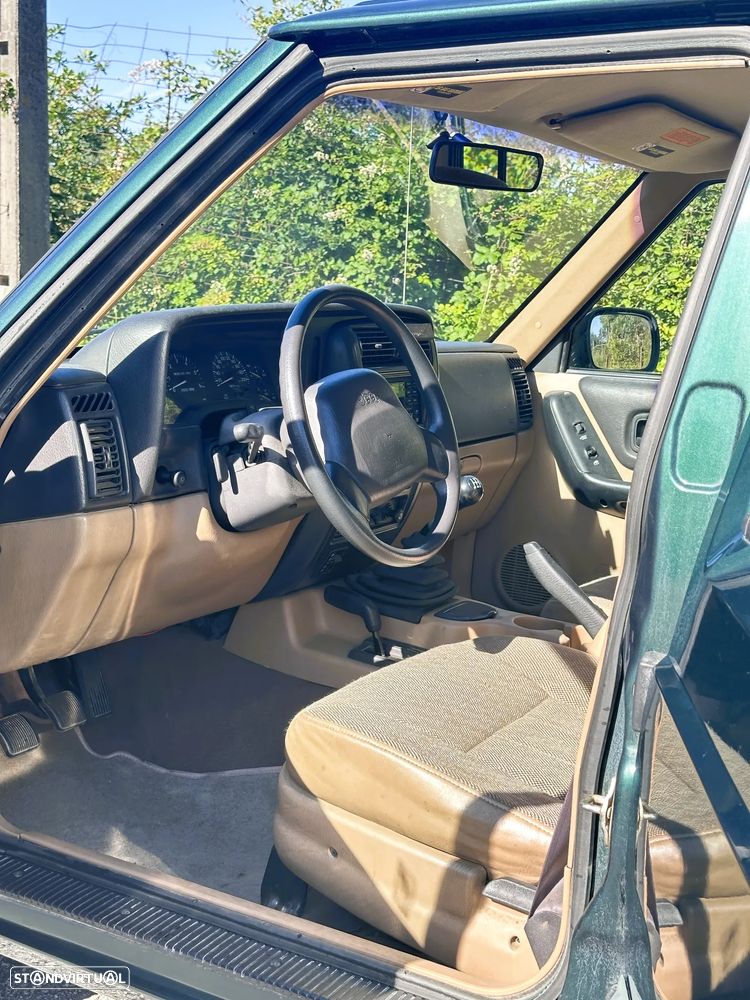 Jeep Cherokee 2.5 TD Sport - 6