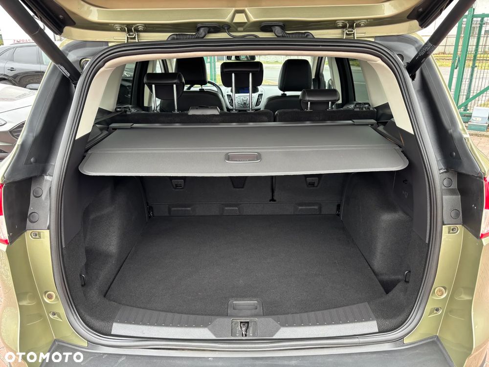 Ford Kuga 2.0 TDCi 4x4 Titanium - 28