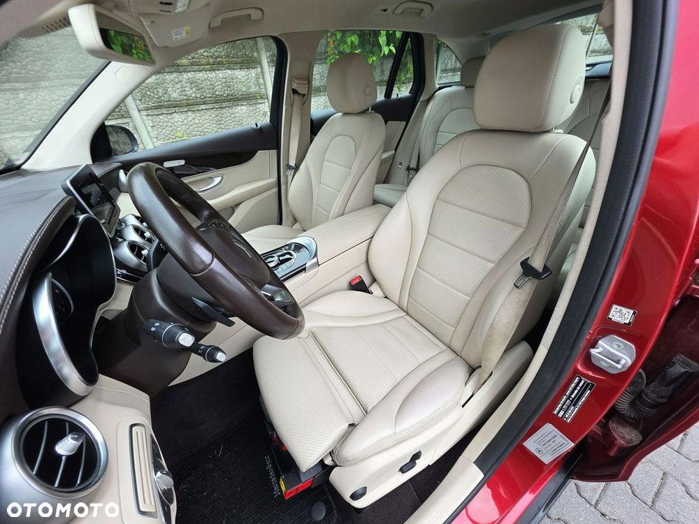 Mercedes-Benz GLC 220 d 4Matic 9G-TRONIC - 10