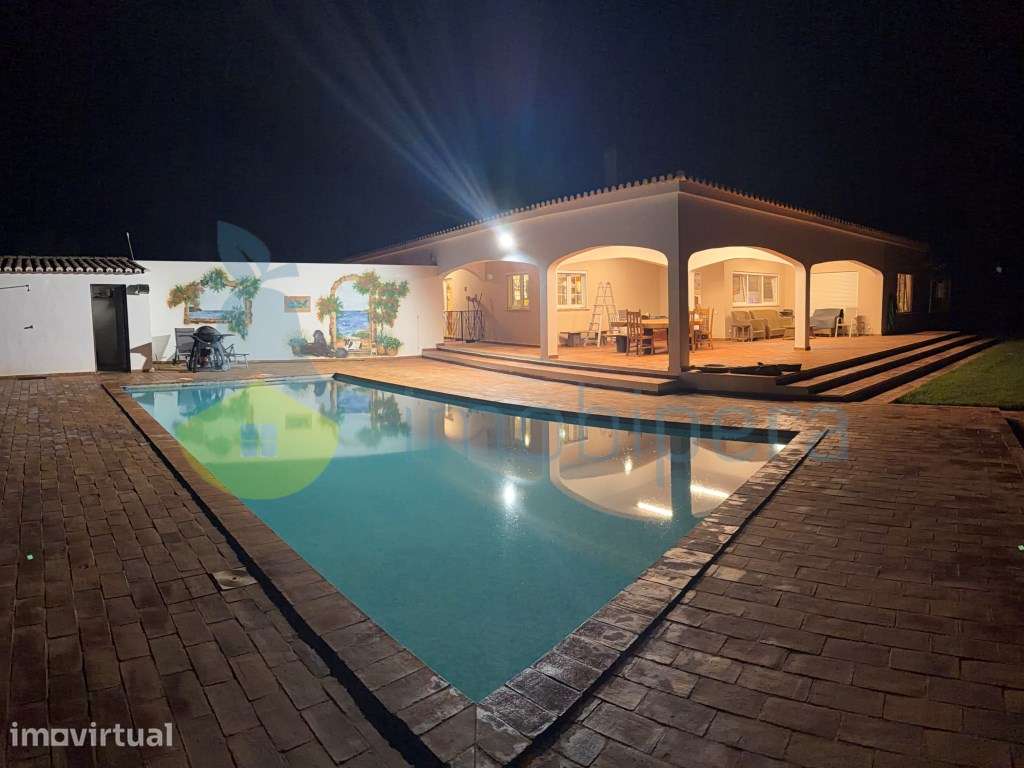 Moradia T5 Premium com Piscina e Lotes Urbanos - Foral Algoz - Grande imagem: 3/43