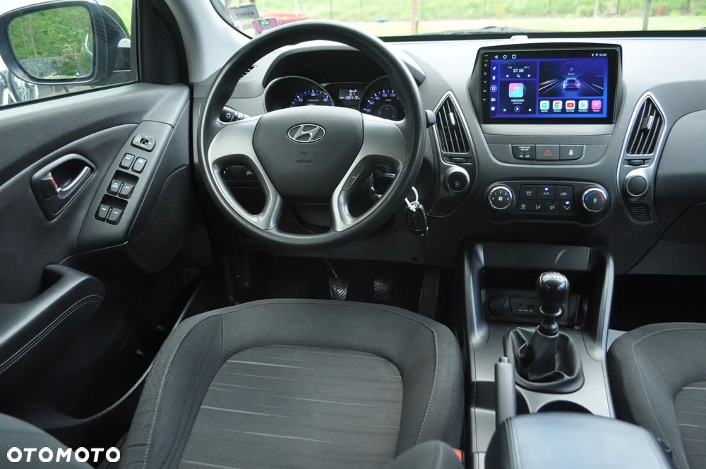 Hyundai ix35 1.7 CRDi 2WD Fifa World Cup Edition - 23