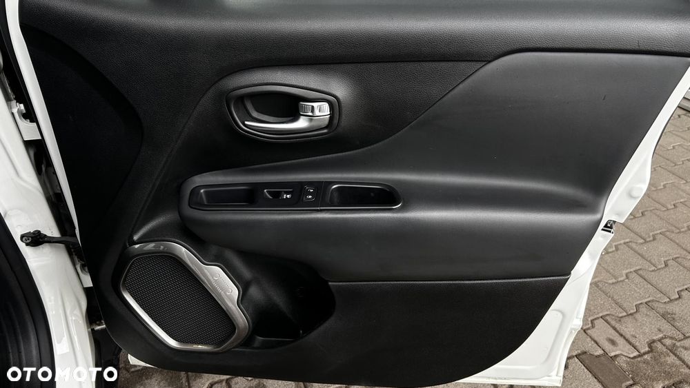Jeep Renegade 1.4 MultiAir Limited FWD S&S - 24