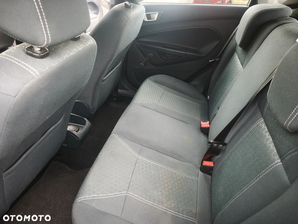 Ford Fiesta 1.25 Celebration - 17